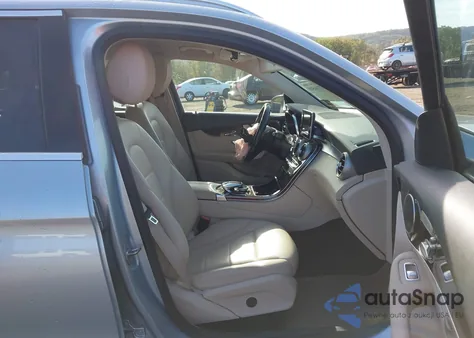 2016 Mercedes-Benz Glc 300 4Matic from USA, damaged, VIN WDC0G4KB6GF104303